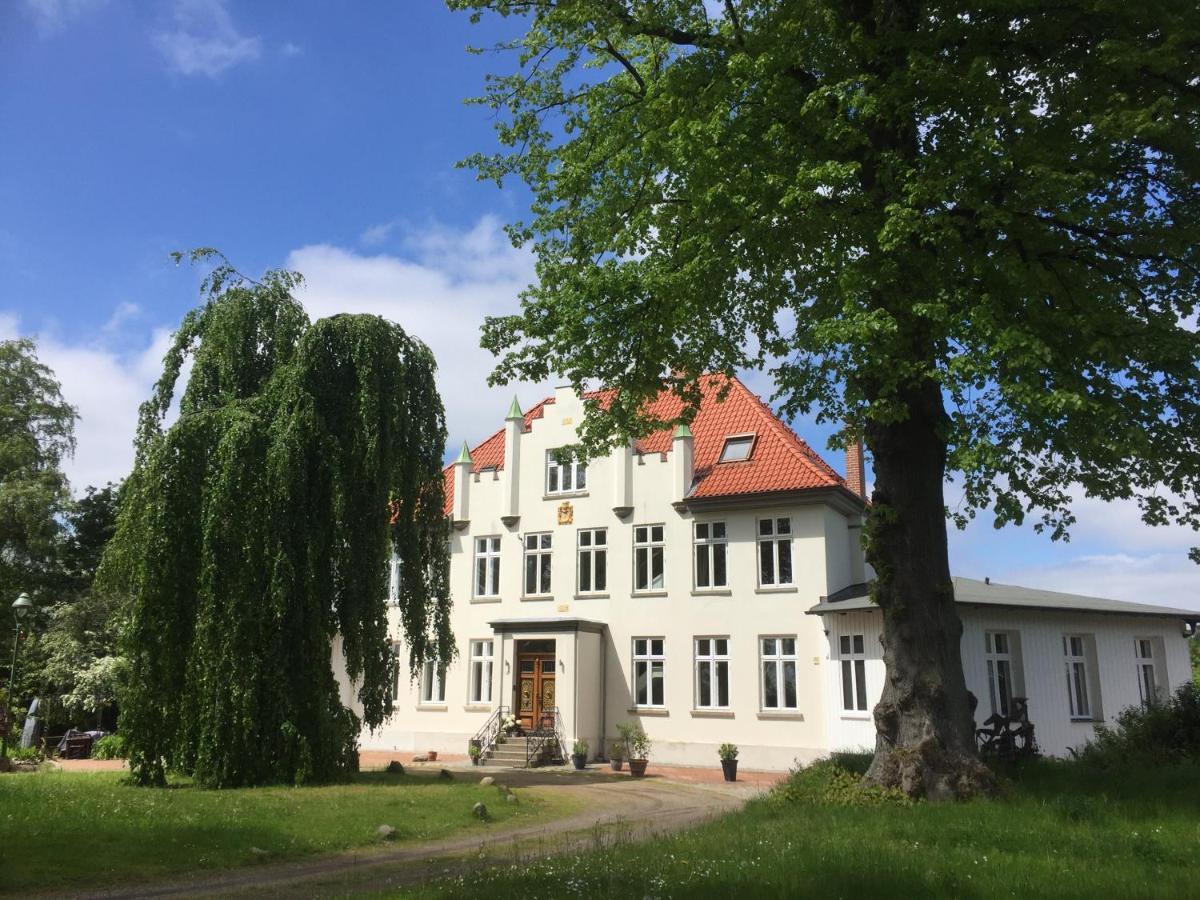 Herrenhaus Hohewarte Lübeck Extérieur photo